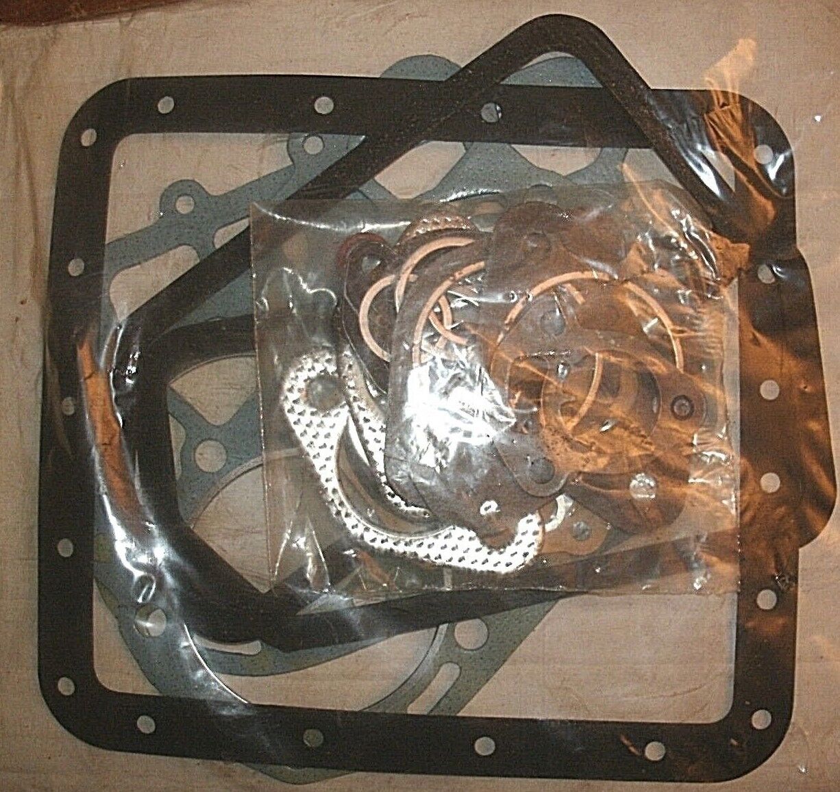 One NOS Head Gaskets set 1.8 SUBARU 1981 To 1984