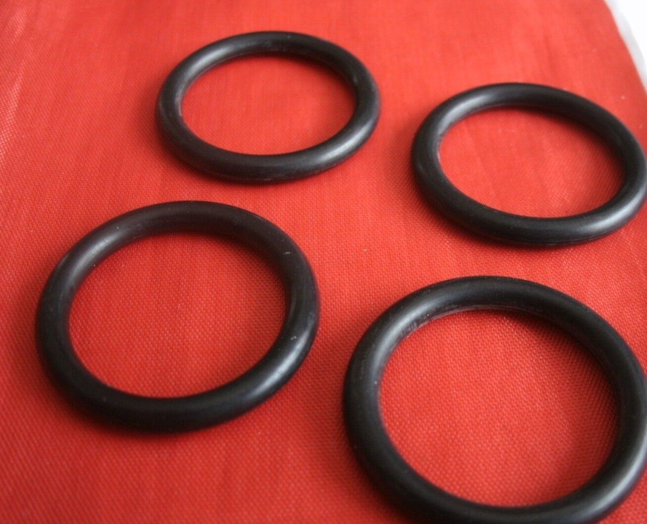 New Rover P4 95 100 & 110 Exhaust Tappet Side Cover Fixing Bolt Rubber O Rings