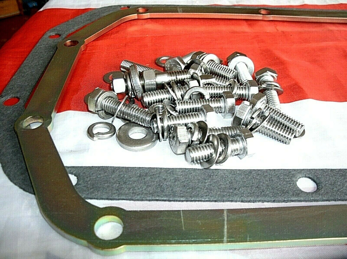 DISCOVERY V8 Engine Heavy Duty Steel Support Plate kit  bolts & RUBBER Gasket