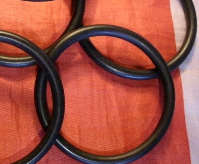 Set Of 4 Carburetor Spacer O-RINGS For The S1 XJ6 MK 1 & 2 *S Type Jaguar's Pair