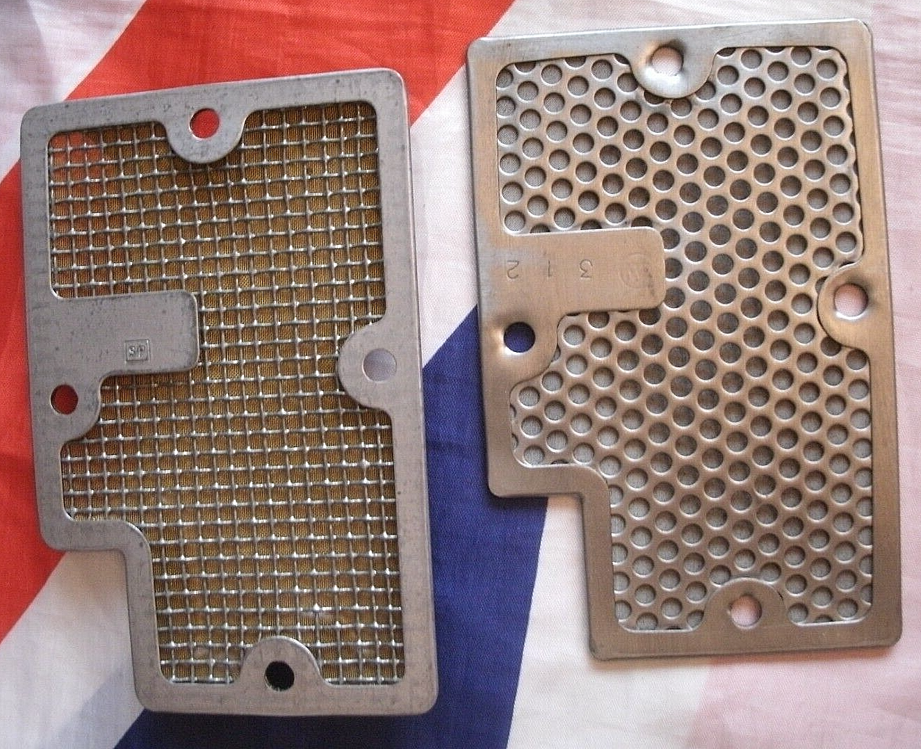 1 Pair of Borg Warner 35 Automatics Gearbox Oil Filters Used In All Early Models