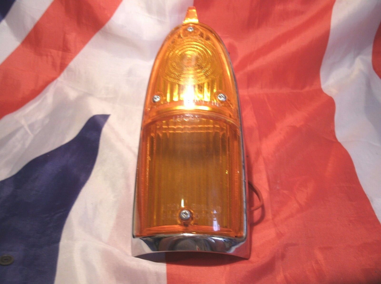 NOS NADA Rover P6 US SPEC AMBLE FRONT SIDE LAMP COMPLETE VERY UNUSUAL NOW