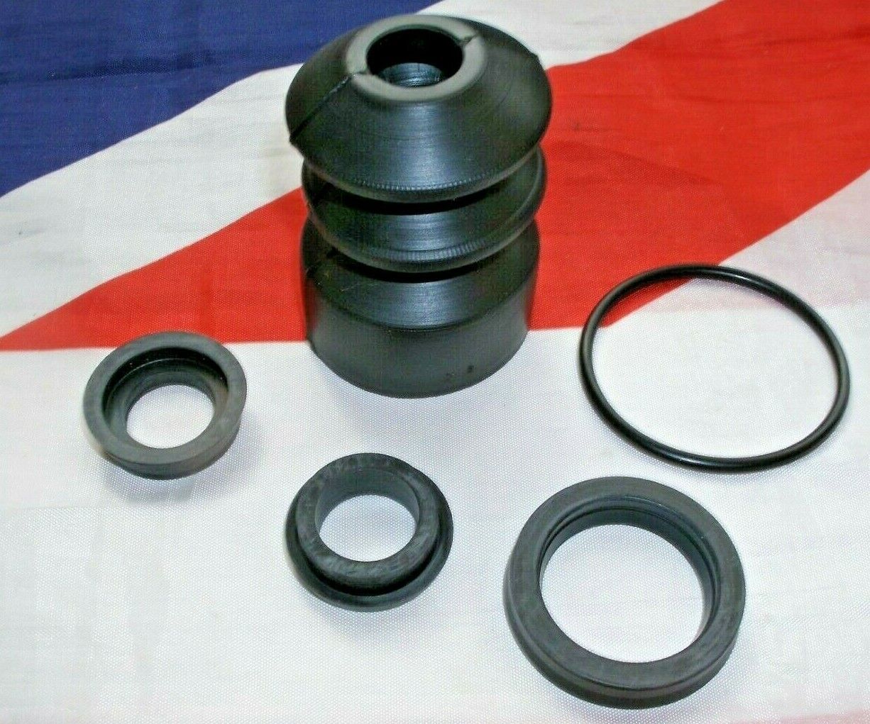 Rover P4 80 95 100 110 3 bolt mounting Brake Master Cylinder 1 rubber seal kit