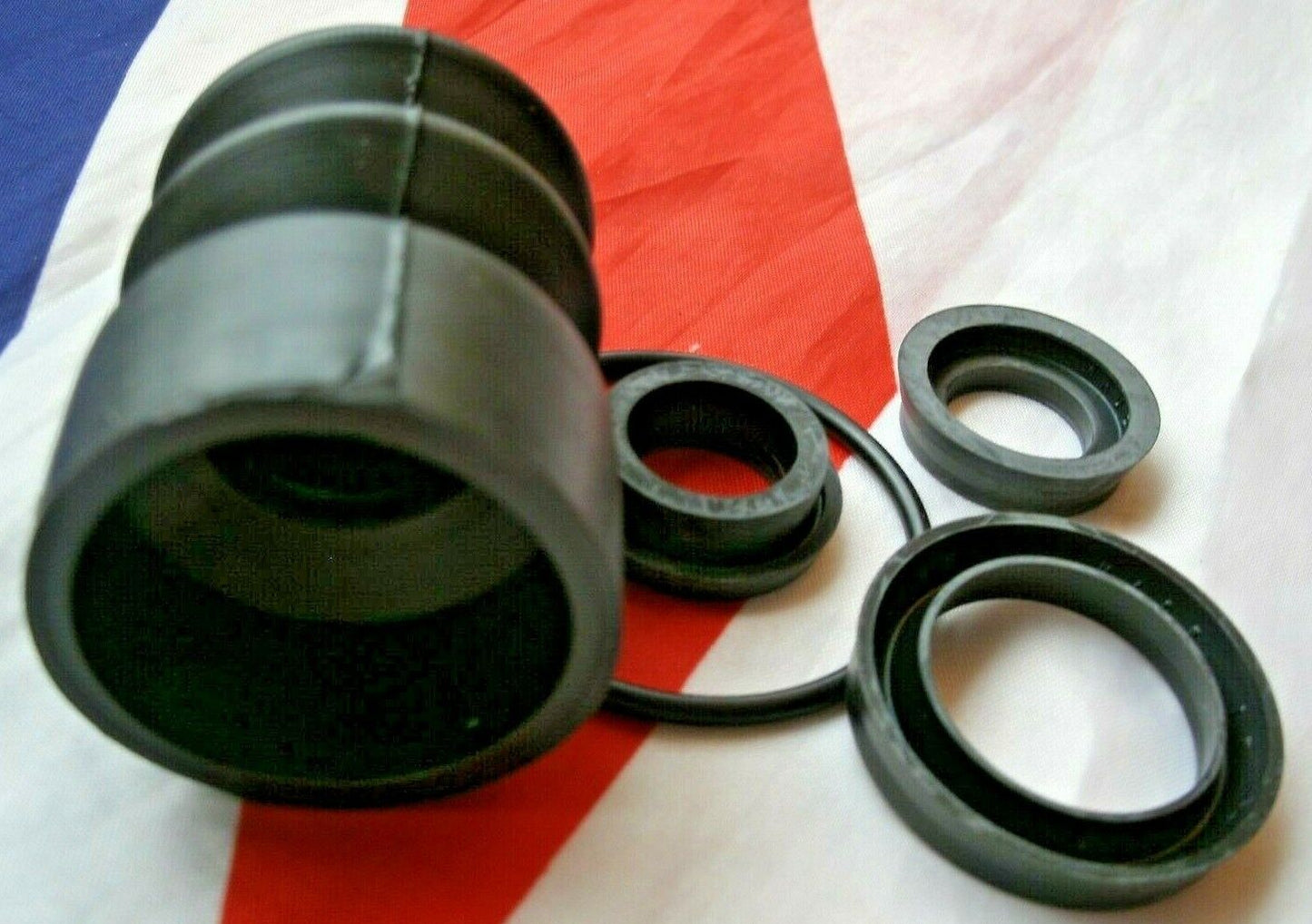 Rover P4 80 95 100 110 3 bolt mounting Brake Master Cylinder 1 rubber seal kit