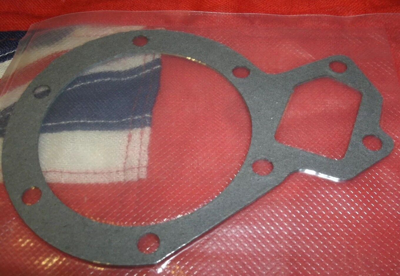 ROVER P4 60,75,90 & 105 4  & 6 CYLINDER NEW CORK WATER PUMP GASKET 1950 to 1959