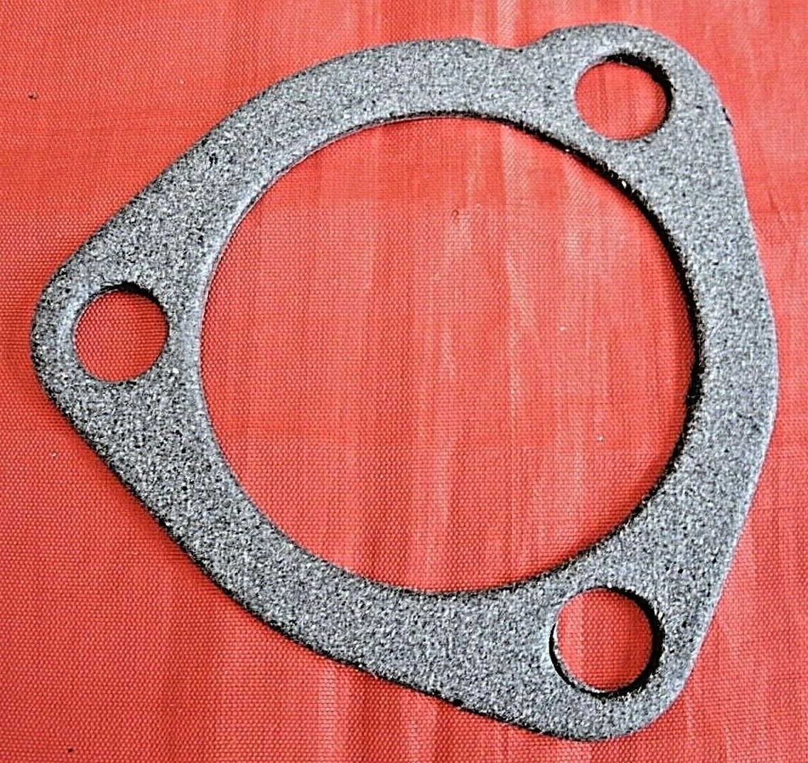 MGB & MGB GT 82% Thermostat with Bleed Bypass & Improve Quality Housing Gasket.