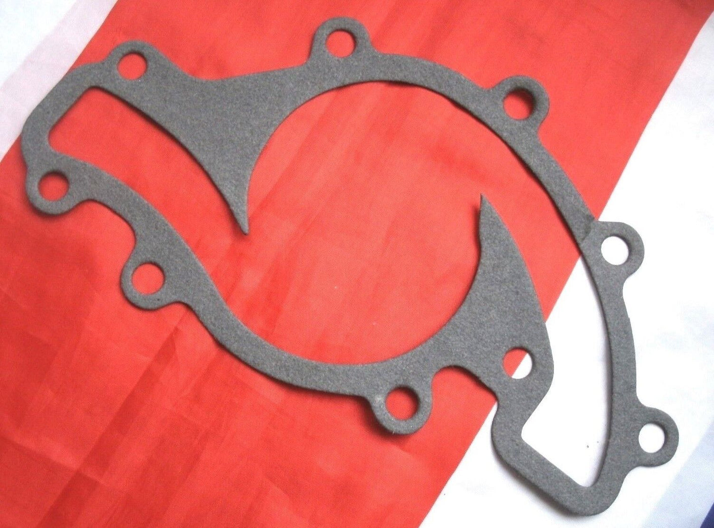 NEW ROVER P5B V8 TOP QUALITY IMPROVED WATER PUMP GASKET 1967 to 1974